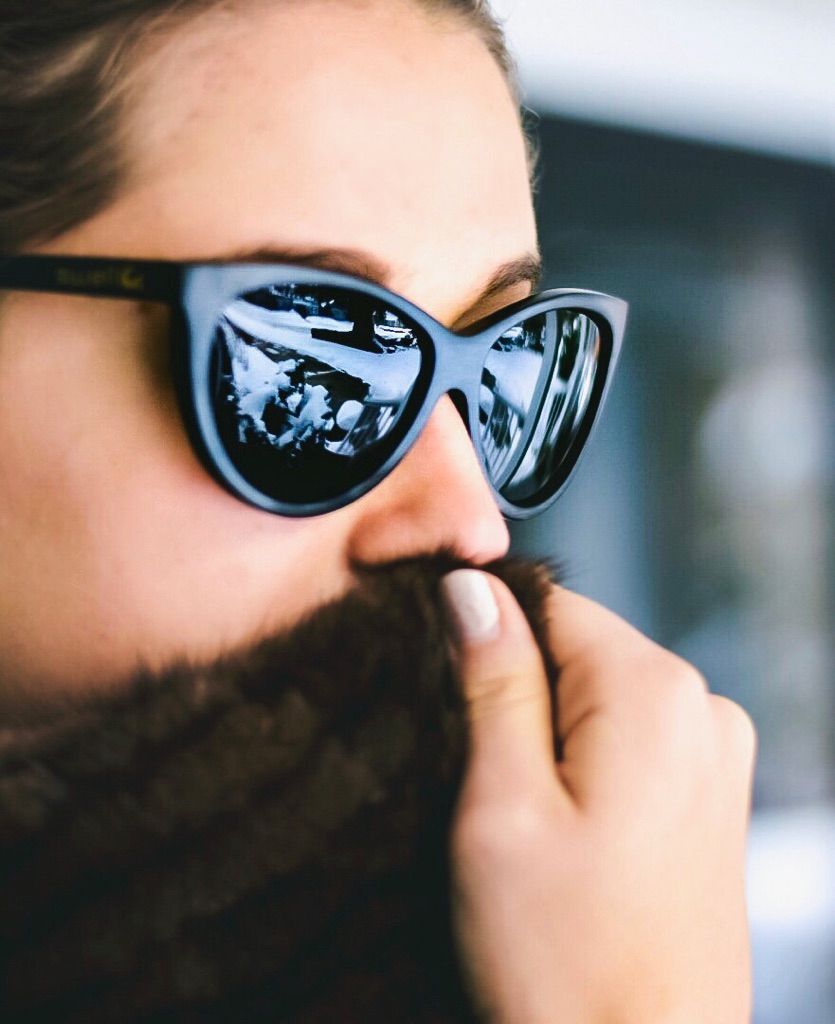 Bamboo Sunglasses: Capri Polarized model, by Swell Vision  display picture 3